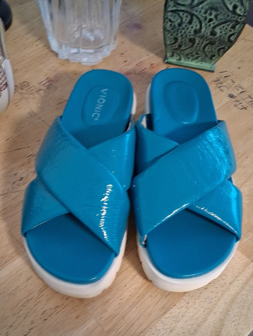Vionic Teal Crisscross Platform Slides Size 7.5